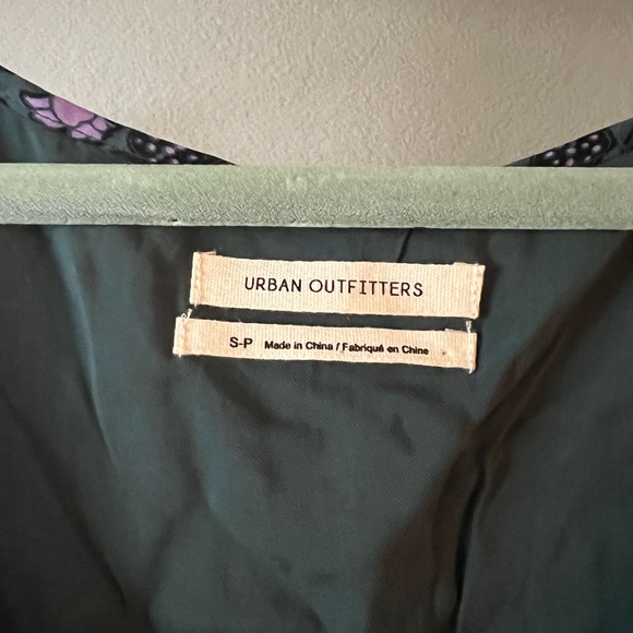 Urban Outfitters Floral Jumpsuit - Picture 4 of 4